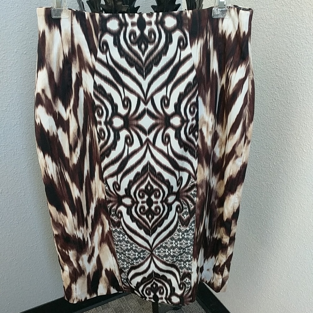 Eva Mendes Printed pencil skirt
